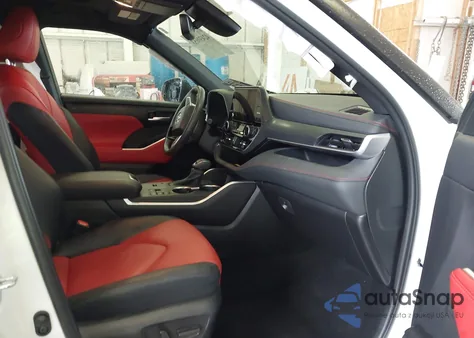 2023 Toyota Highlander Xse z USA, uszkodzony, nr VIN 5TDKDRAHXPS520803